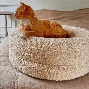 Cat Street Boucle Bed Cover